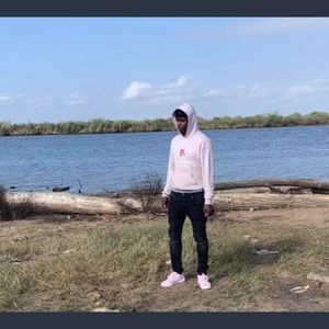 Meet your Posher, Maya